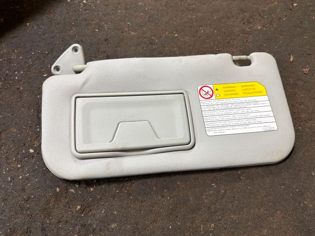 bontott MITSUBISHI LANCER Bal Napellenző