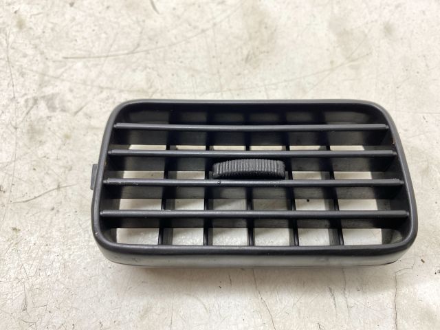 bontott MITSUBISHI LANCER Bal Szellőző