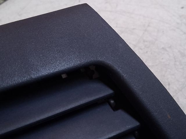 bontott MITSUBISHI LANCER Bal Szellőző