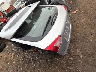 bontott MITSUBISHI LANCER Csomagtérajtó (Részeivel)