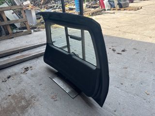 bontott MITSUBISHI LANCER Csomagtérajtó (Részeivel)