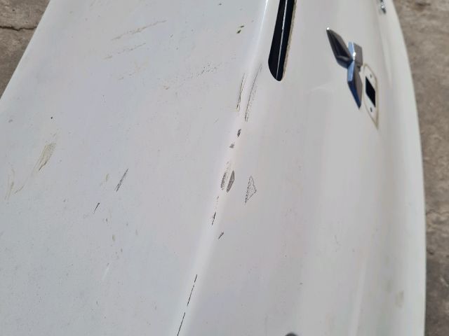 bontott MITSUBISHI LANCER Csomagtérajtó (Üres lemez)