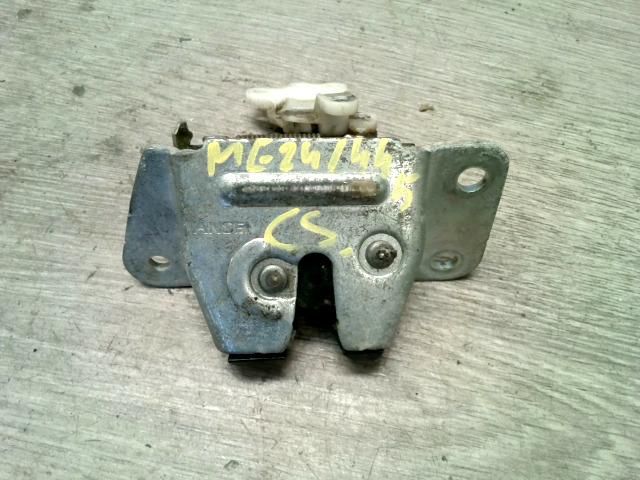 bontott MITSUBISHI LANCER Csomagtérajtó Zárszerkezet