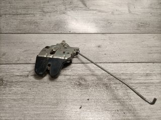 bontott MITSUBISHI LANCER Csomagtérajtó Zárszerkezet