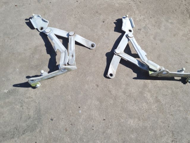 bontott MITSUBISHI LANCER Csomagtérajtó Zsanér