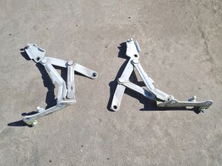 bontott MITSUBISHI LANCER Csomagtérajtó Zsanér