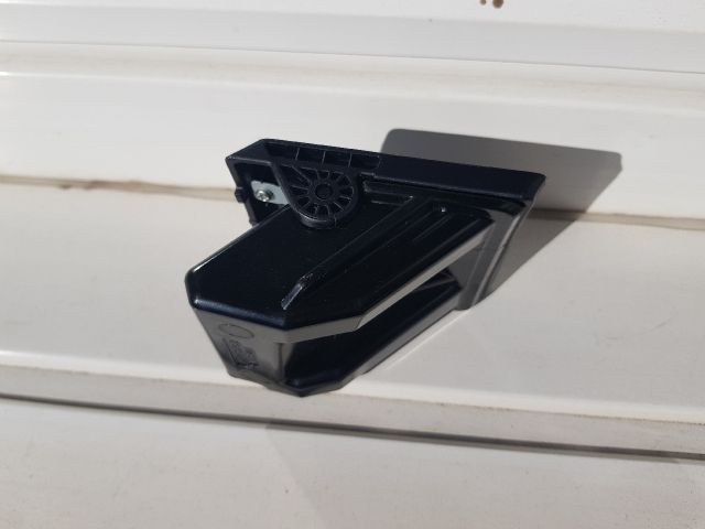 bontott MITSUBISHI LANCER Első Hamutartó