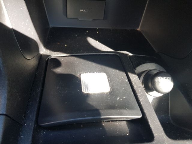 bontott MITSUBISHI LANCER Első Hamutartó