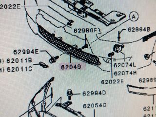 bontott MITSUBISHI LANCER Első Lökhárító Alsó Középső Díszrács