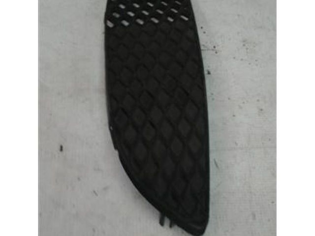 bontott MITSUBISHI LANCER Első Lökhárító Bal Díszrács