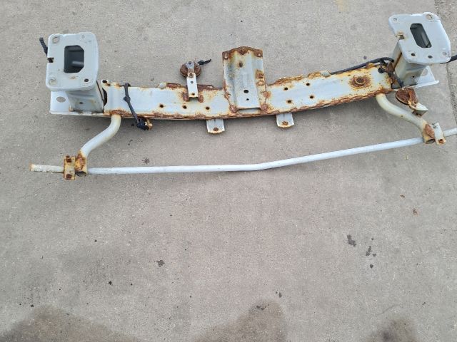 bontott MITSUBISHI LANCER Első Lökhárító Merevítő (Fém)