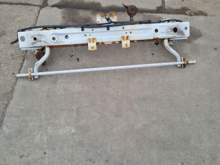 bontott MITSUBISHI LANCER Első Lökhárító Merevítő (Fém)