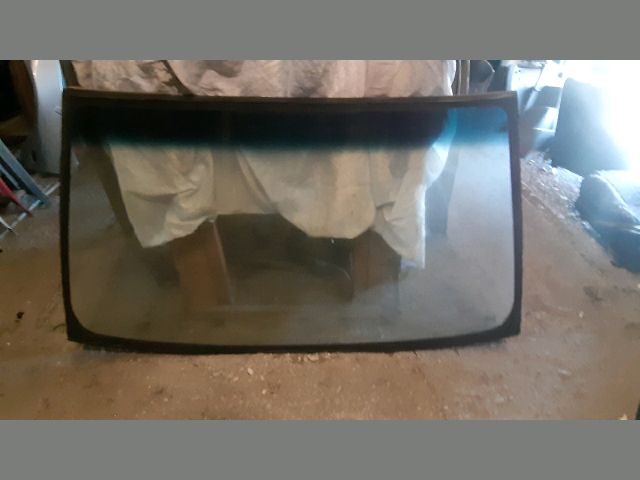 bontott MITSUBISHI LANCER Első Szélvédő