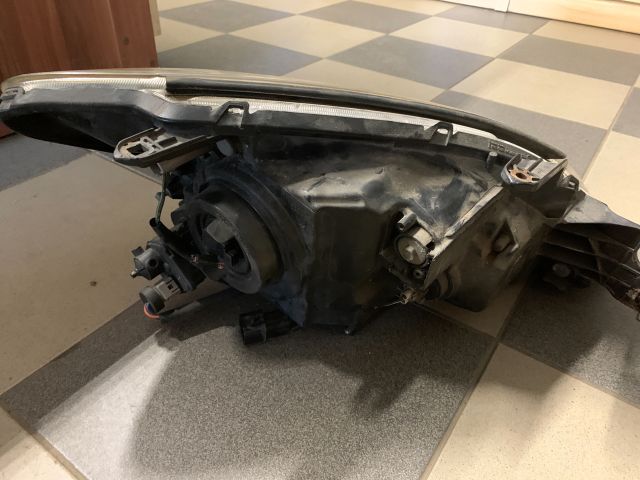 bontott MITSUBISHI LANCER Fényszóró Pár