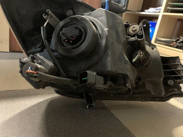 bontott MITSUBISHI LANCER Fényszóró Pár