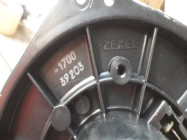 bontott MITSUBISHI LANCER Fűtőmotor (Klímás)