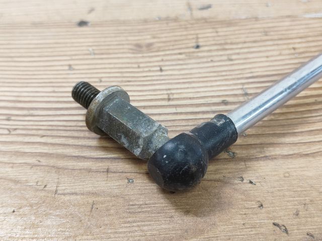 bontott MITSUBISHI LANCER Gázrugós Kitámasztó Teleszkóp Csomagtérajtó Jobb