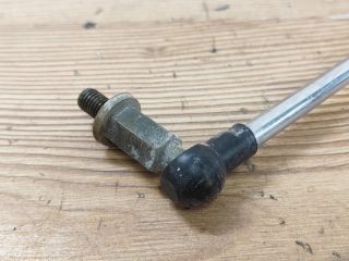 bontott MITSUBISHI LANCER Gázrugós Kitámasztó Teleszkóp Csomagtérajtó Jobb