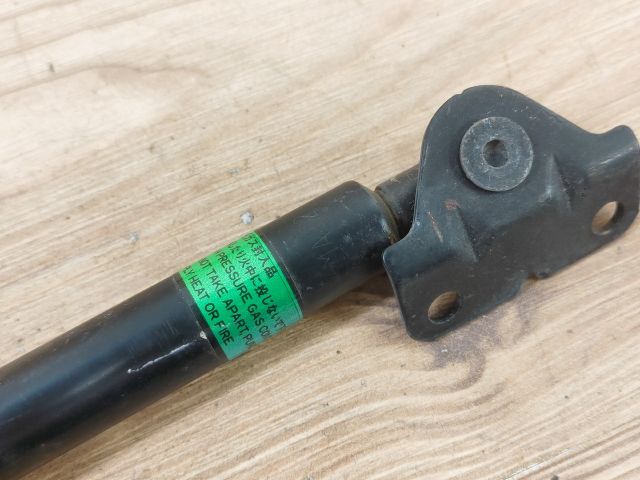 bontott MITSUBISHI LANCER Gázrugós Kitámasztó Teleszkóp Csomagtérajtó Jobb