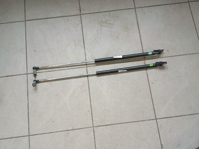 bontott MITSUBISHI LANCER Gázrugós Kitámasztó Teleszkóp Pár Csomagtérajtó