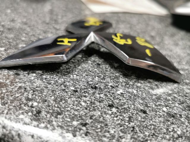 bontott MITSUBISHI LANCER Hátsó Embléma