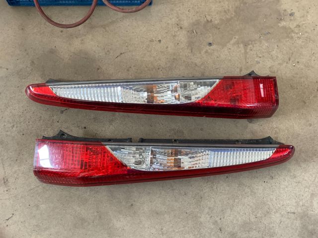 bontott MITSUBISHI LANCER Hátsó Lámpa Szett