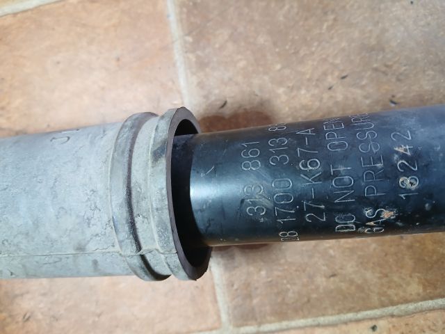 bontott MITSUBISHI LANCER Hátsó Lengéscsillapító (Pozíciófüggetlen)