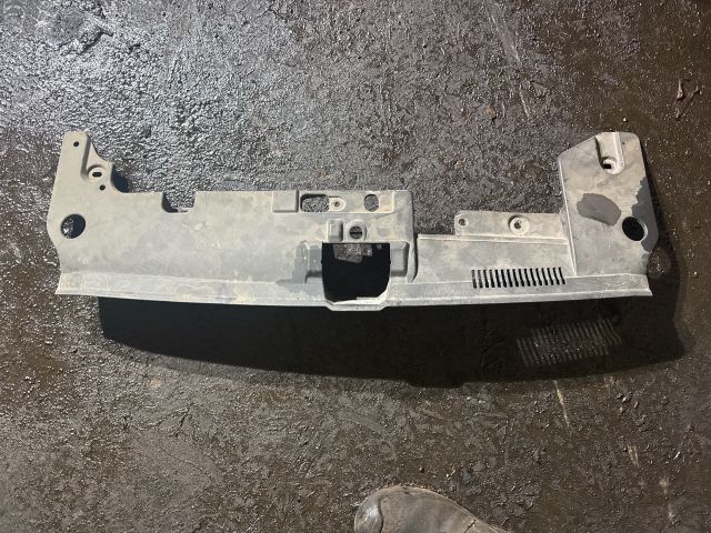 bontott MITSUBISHI LANCER Homlokfal Burkolat