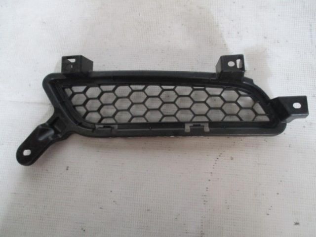 bontott MITSUBISHI LANCER Hűtőrács