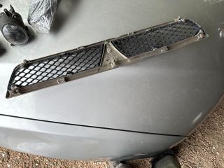 bontott MITSUBISHI LANCER Hűtőrács