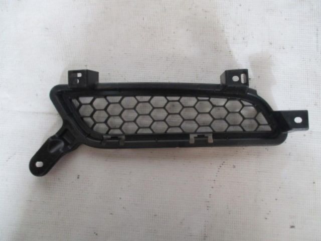 bontott MITSUBISHI LANCER Hűtőrács