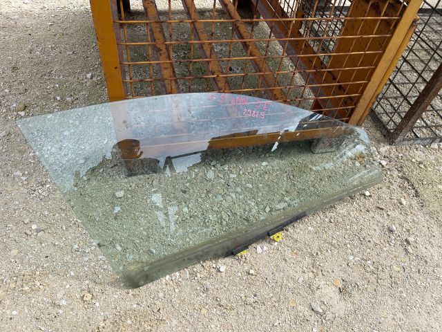 bontott MITSUBISHI LANCER Jobb A Oszlop Oldalablak Üveg