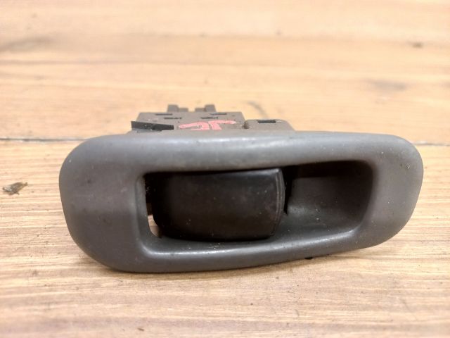 bontott MITSUBISHI LANCER Jobb első Ablakemelő Kapcsoló