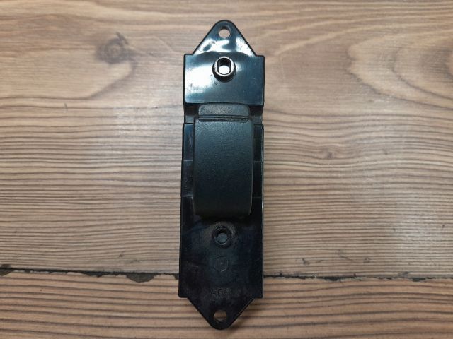 bontott MITSUBISHI LANCER Jobb első Ablakemelő Kapcsoló