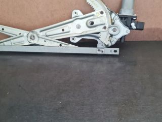 bontott MITSUBISHI LANCER Jobb első Ablakemelő Szerkezet (Elektromos)