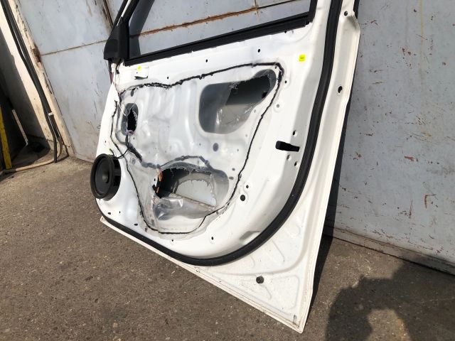 bontott MITSUBISHI LANCER Jobb első Ajtó (Üres lemez)