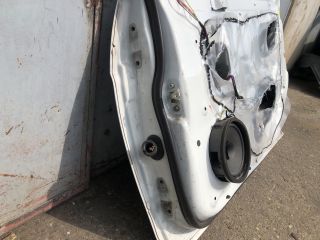 bontott MITSUBISHI LANCER Jobb első Ajtó (Üres lemez)