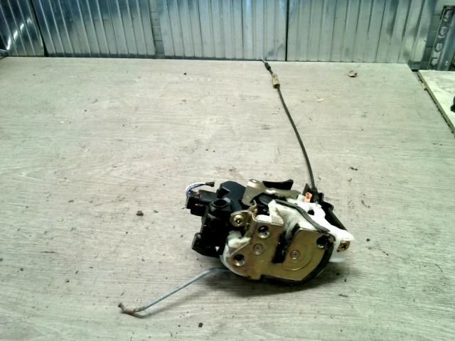 bontott MITSUBISHI LANCER Jobb első Ajtózár