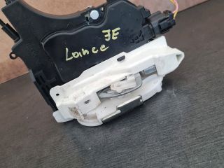 bontott MITSUBISHI LANCER Jobb első Ajtózár