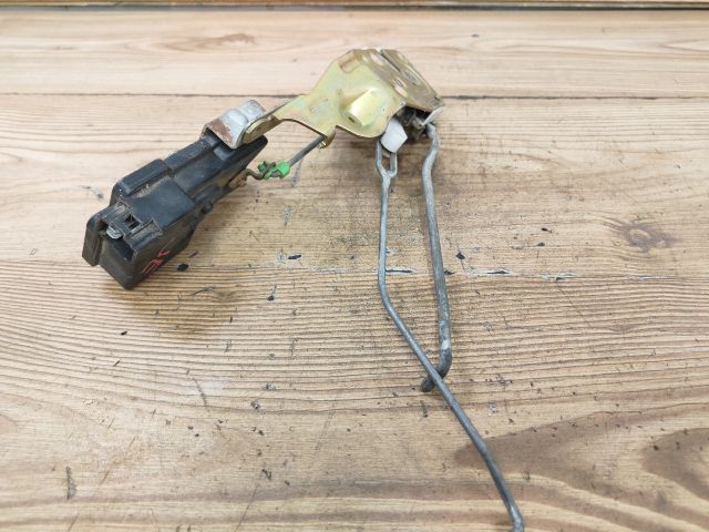 bontott MITSUBISHI LANCER Jobb első Ajtózár