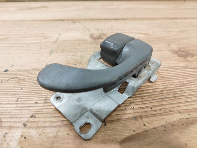 bontott MITSUBISHI LANCER Jobb első Belső Kilincs