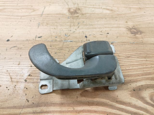 bontott MITSUBISHI LANCER Jobb első Belső Kilincs