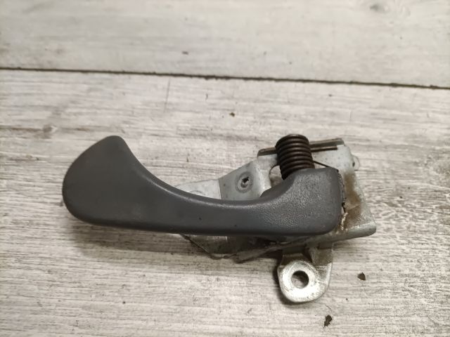 bontott MITSUBISHI LANCER Jobb első Belső Kilincs