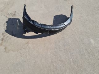 bontott MITSUBISHI LANCER Jobb első Dobbetét (Kerékjárati, Műanyag)