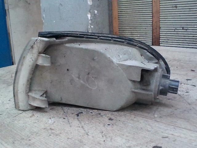 bontott MITSUBISHI LANCER Jobb első Irányjelző