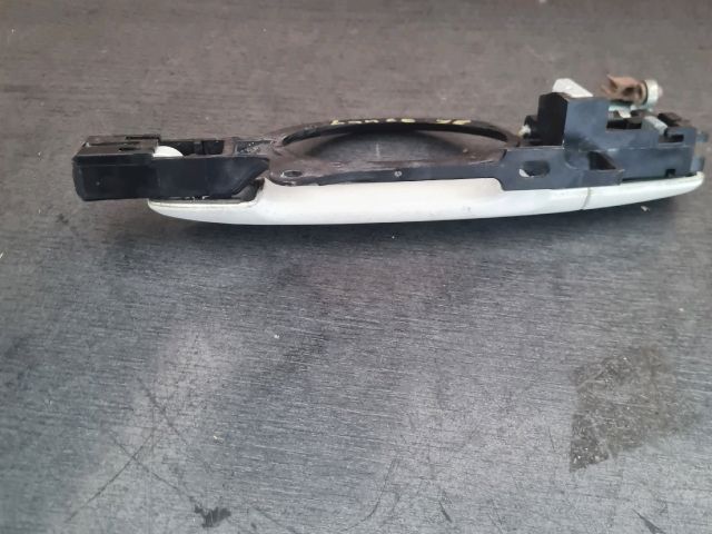 bontott MITSUBISHI LANCER Jobb első Külső Kilincs