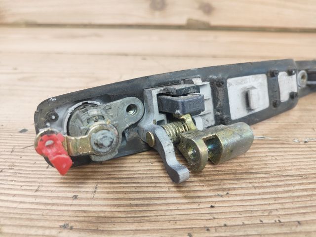 bontott MITSUBISHI LANCER Jobb első Külső Kilincs