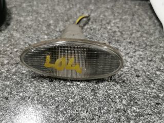 bontott MITSUBISHI LANCER Jobb első Sárvédő Irányjelző