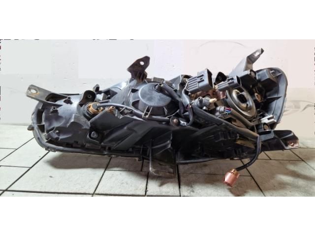 bontott MITSUBISHI LANCER Jobb Fényszóró