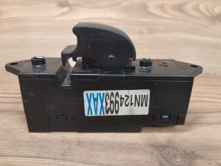 bontott MITSUBISHI LANCER Jobb hátsó Ablakemelő Kapcsoló